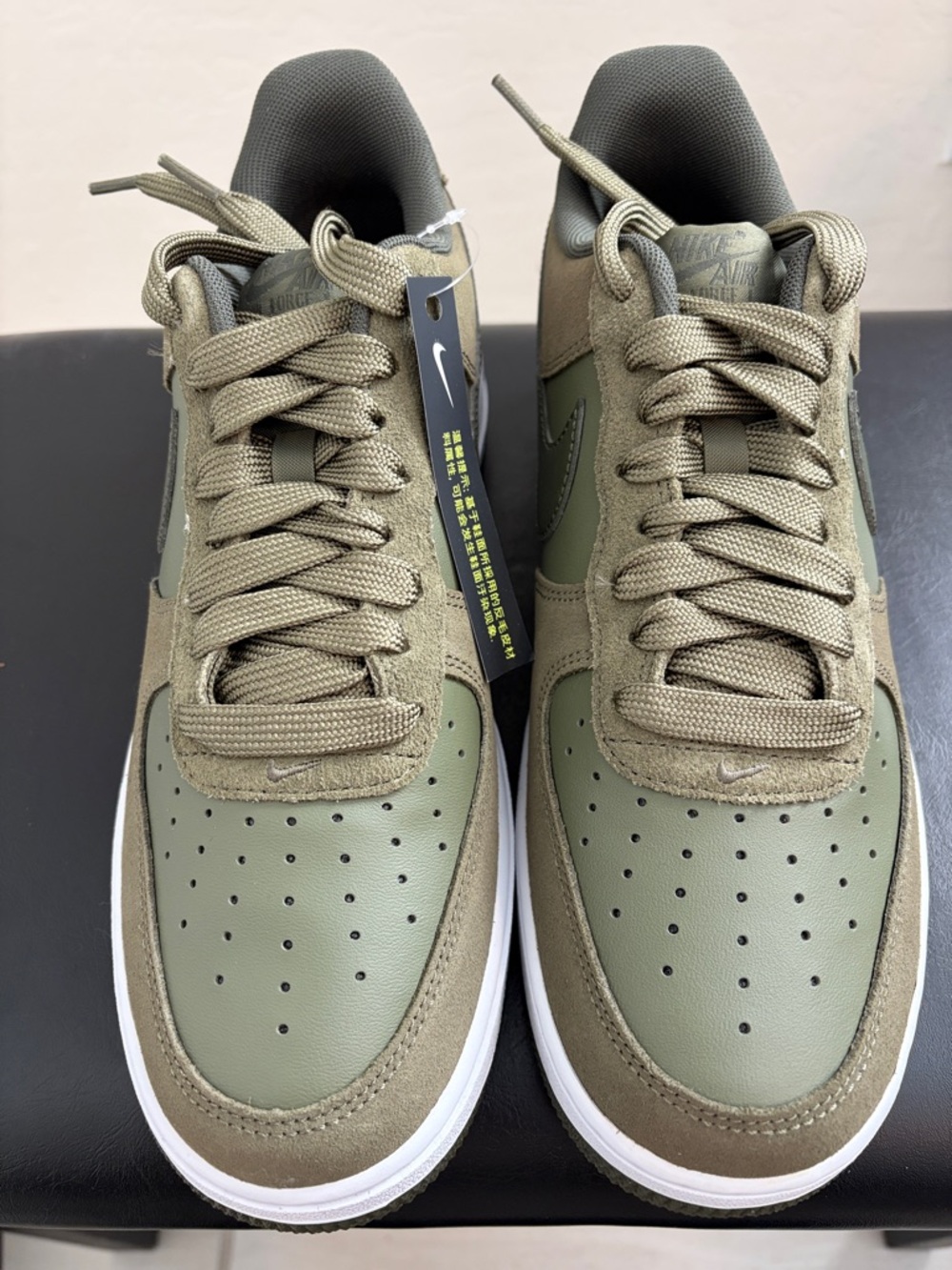 Nike Air Force 1 Men’s Olive Green Low-Top Sneakers with White Midsole